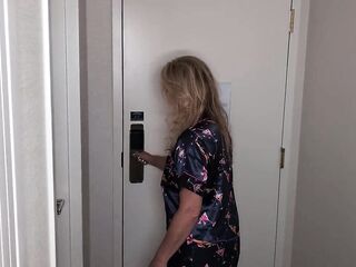 DR. PORNO: Vacation mother I'd like to fuck Hotel Visit ABRIDGED