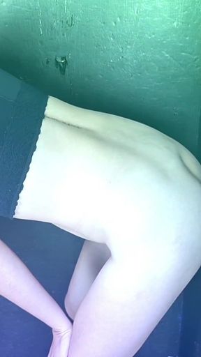 Wife gets internal cumshot from stranger!   Clip 1