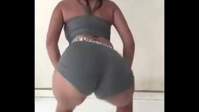 Morena rabuda dan&ccedil_ando funk