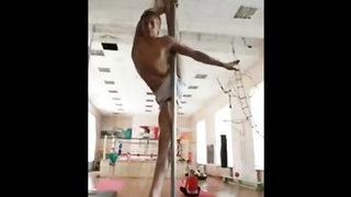 Pole-acrobat 3