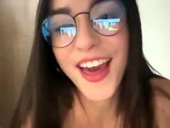 Brunette Solo Webcam Masturbation
