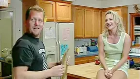 Young pretty blonde was seduced my elder carpet muncher on the kitchen