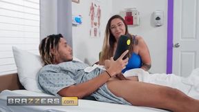 Kayley Gunner's Steamy Night Shift with Derek: A Secret Encounter You Can't Miss!