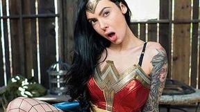 Wonder Woman Virtual - Marley Brinx