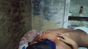 Desi college hot girl ki jawani ki masaz