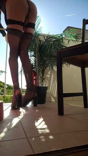 CAM4 VanessaBarbie (23apr26) le Cul a L'air sur Balcon VaneSsaBiTCHx PariS ChienneTrvprod91