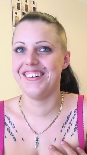 Raven haired tattooed hottie themis thunder pulls out her big tits to play