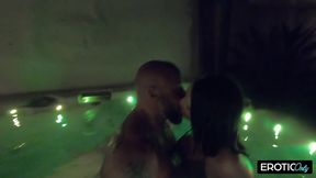 He Squirts Into Her Pussy Hole in the Pool