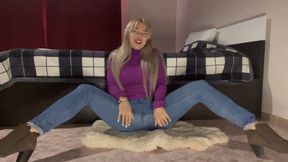 Lea Farting With Legs Spead And Wafting It Towards You!