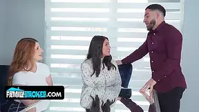 Busty Milf Share Cock In Hot Threesome With Perv-mom, Peter Green And Abby Somers
