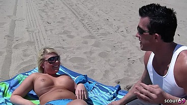 Blonde Blue Eyes Girl with Big Booty and Boobs talk to Hard Casting Fuck by Stranger on the Beach