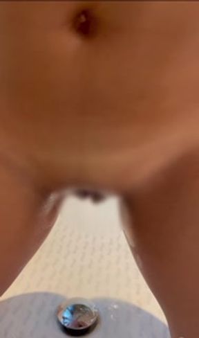 Masturbation on the bath tub with lotion