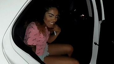 GARÇONETE SEM DINHEIRO PRA PAGAR A CORRIDA DE TAXI , MAS RECEBÍ DE OUTRA FORMA DE PAGAMENTO