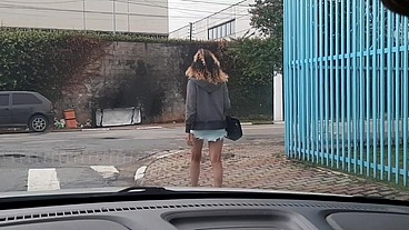 GARÇONETE SEM DINHEIRO PRA PAGAR A CORRIDA DE TAXI , MAS RECEBÍ DE OUTRA FORMA DE PAGAMENTO