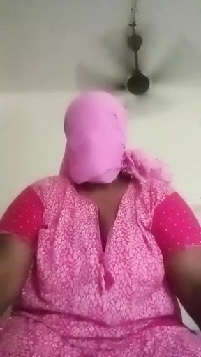 Indian Sweet Pussy Finger Massage Performance
