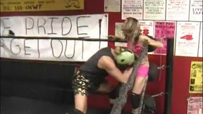 MY HEAD IS A LETHAL WEAPON - Amanda vs Metal Head (IN HIGH DEFINITION)