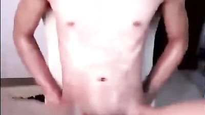 Skinny oiled up guy spreads his butt cheeks on webcam