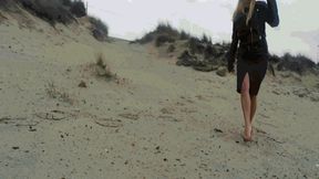 Dancing by the sea AVI (1280x720) FHD