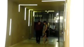 I FIND THE NEIGHBOR IN THE LIFT HE SUCKS HIM UP TO THE FOURTH FLOOR AND AWARD I FILL MY MILK ASS IN THE BALCONY