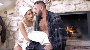 Flattering Emma Hix - blowjob porn - Passion HD