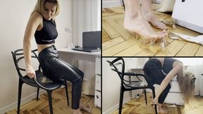 Milana got caught in a glue trap