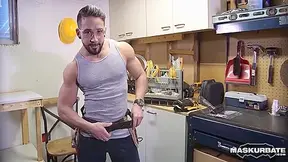 Hunk Construction Worker Jerks Off At Work