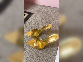 Hawt Gold High Heel Try On.