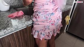 I give him a cool blowjob until his cock becomes crown