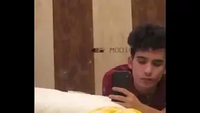 Hot stud loses control jerking off in steamy solo fantasy – GayPorn 18+