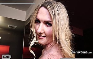 Shemale plays with giant toy in her arse