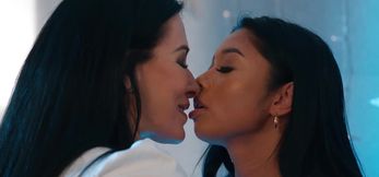 Tribbing Comfort Turns Intense