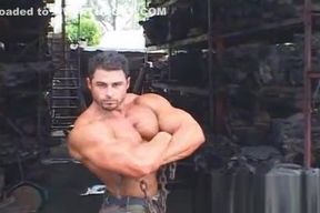 Handsome Bodybuilder: Mark Alvisi