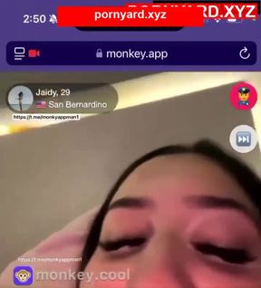 Amateur teen flashes her body in public