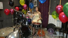 Drumming and popping