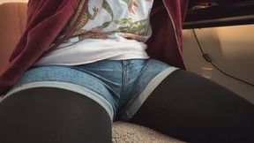 Auzzie Genuinely Wetting Short Shorts & Black Tights After Desperate Hold