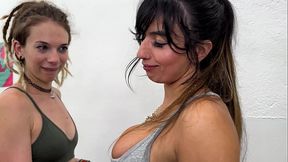 POV Chica arabe y italiana quieren polla !! me llaman antes de empezar la clase de yoga