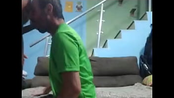 O cara queria uma mamada, mas n&atilde_o resistiu minha bunda e meteu gostoso