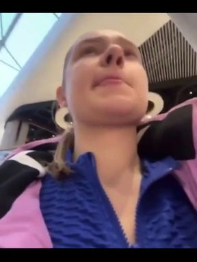 Blowjob in the Public