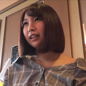 M420G05 A very cute JD Marina -chan and the underwear model collapsed from the underwear model to earn tuition while working par