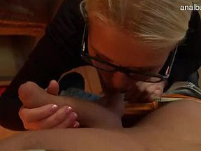 Gorgeous amateur squirting