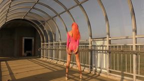glass dick and pissing over the highway