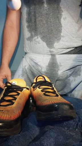 Dirty Socks, Piss and the Dirtyjunkbro. Hammer!!!