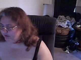 Livecam show dancing and stripping plus laughing ,talking to people