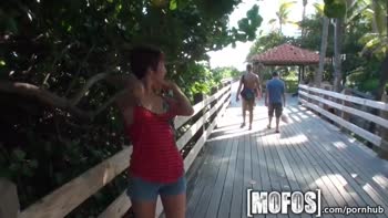 Tessa Arias' Fresh Face Rolls into a POV Rollerblading Frenzy