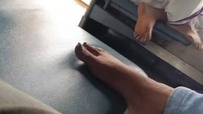 candid indian Soles in train : indian feet : feet play