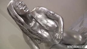 Brunette MILF Mindi Mink Fingers Her Wet Cunt to a Screaming Climax