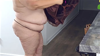 Big booty mature granny showing her big phat Pawg ass and chubby pussy close up - Bbw SSBBW amateur homemade - big ass - fat lady - fat woman - fat milf - fat ass