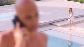 ”Famous Actor Dad Blasts Emelie in the Butt”