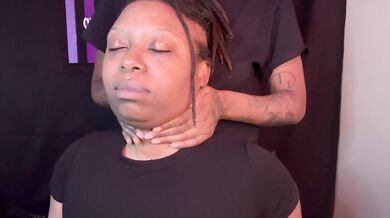 ebony amateurs tribbing and humping ass raw lesbian couple