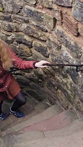 Erster Outdoorfick Des Jahres an Burgruine